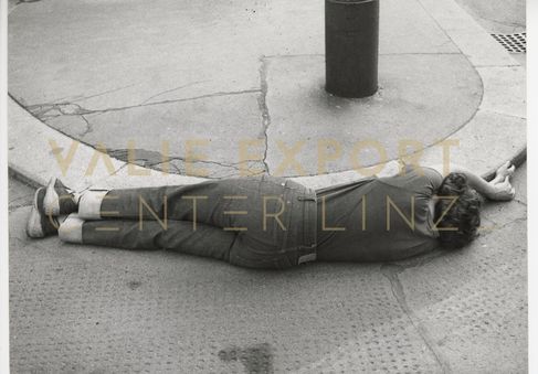 [VEC.001.139] - Zuwendung (1976)
